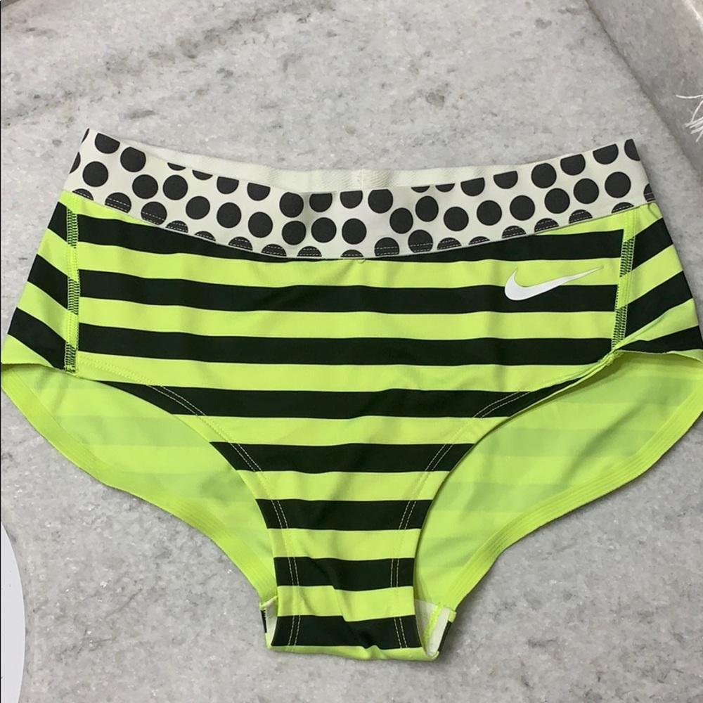 Nike buns/briefs/runderwear